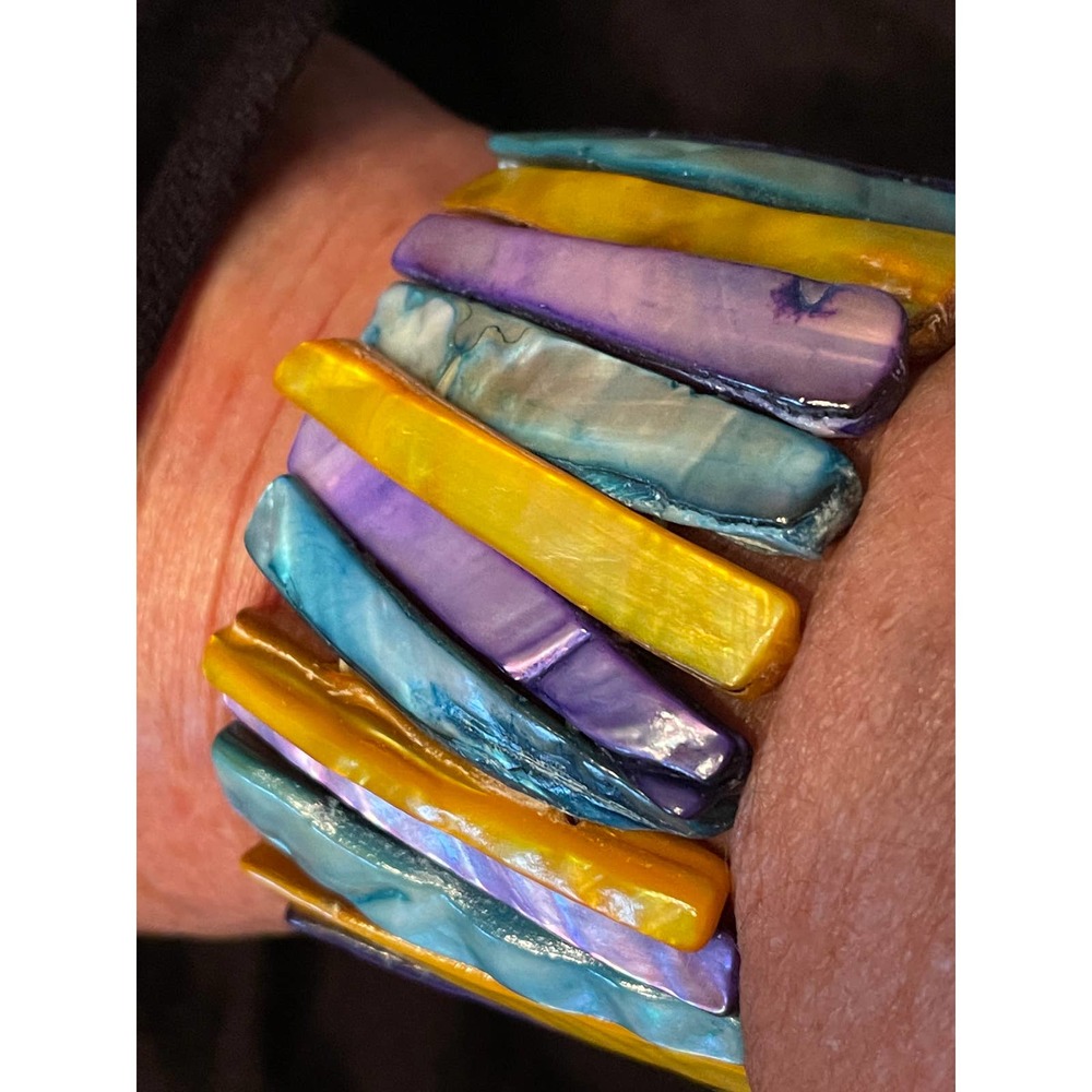 MOTHER OF PEARL STRETCH BRACELET